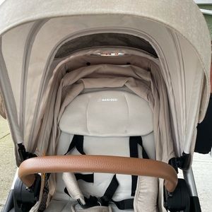 Maxi-Cosi Adorra stroller